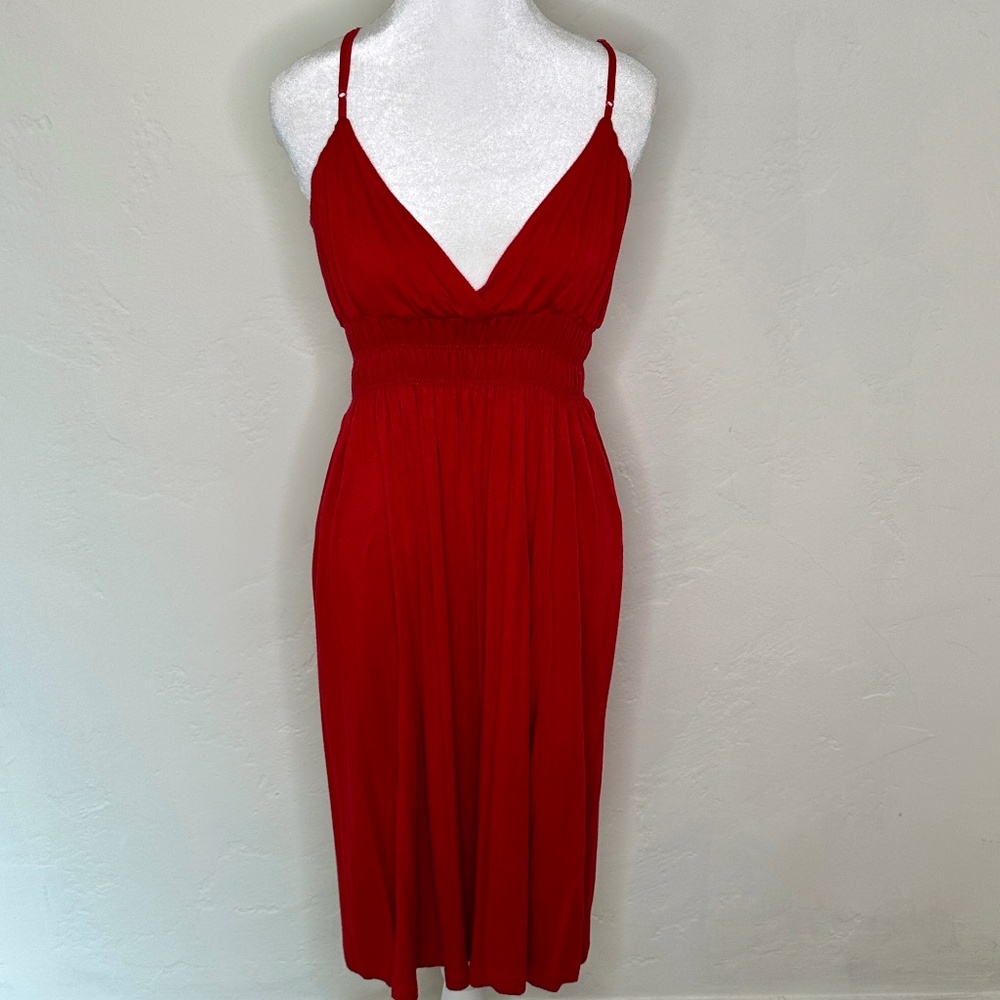 Stunning Red Midi-Dress with ruched waist and adjustable straps